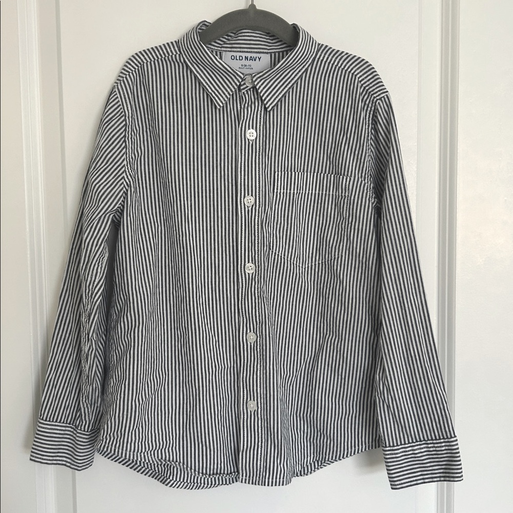 Old Navy Boys Blue White Stripe Button Down Dress Shirt Long Sleeve Size S (6-7)